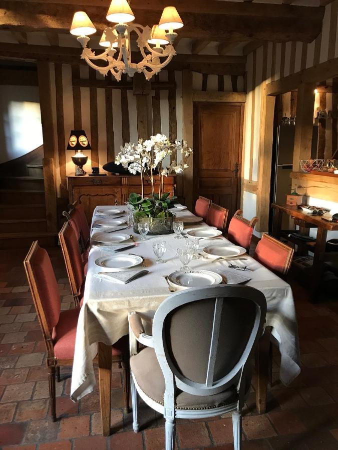 Maison Normande De Caractere A Colombages Saint-Hymer Екстер'єр фото