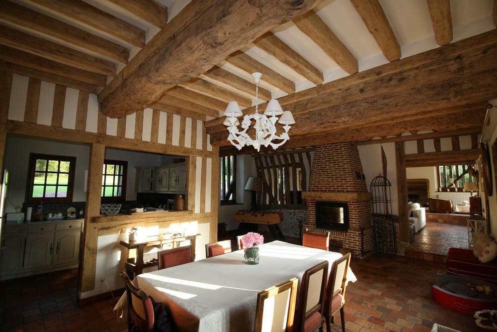 Maison Normande De Caractere A Colombages Saint-Hymer Екстер'єр фото